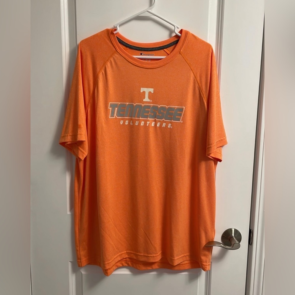 Washed- Never Worn Champion Tennessee Volunteers shirt size XL